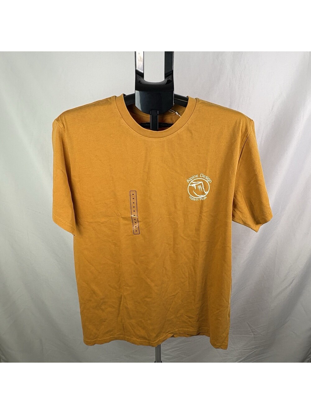 Alpine Design Men's AD Hike Short Sleeve Graphic Tee Size M   (Item 383-390)